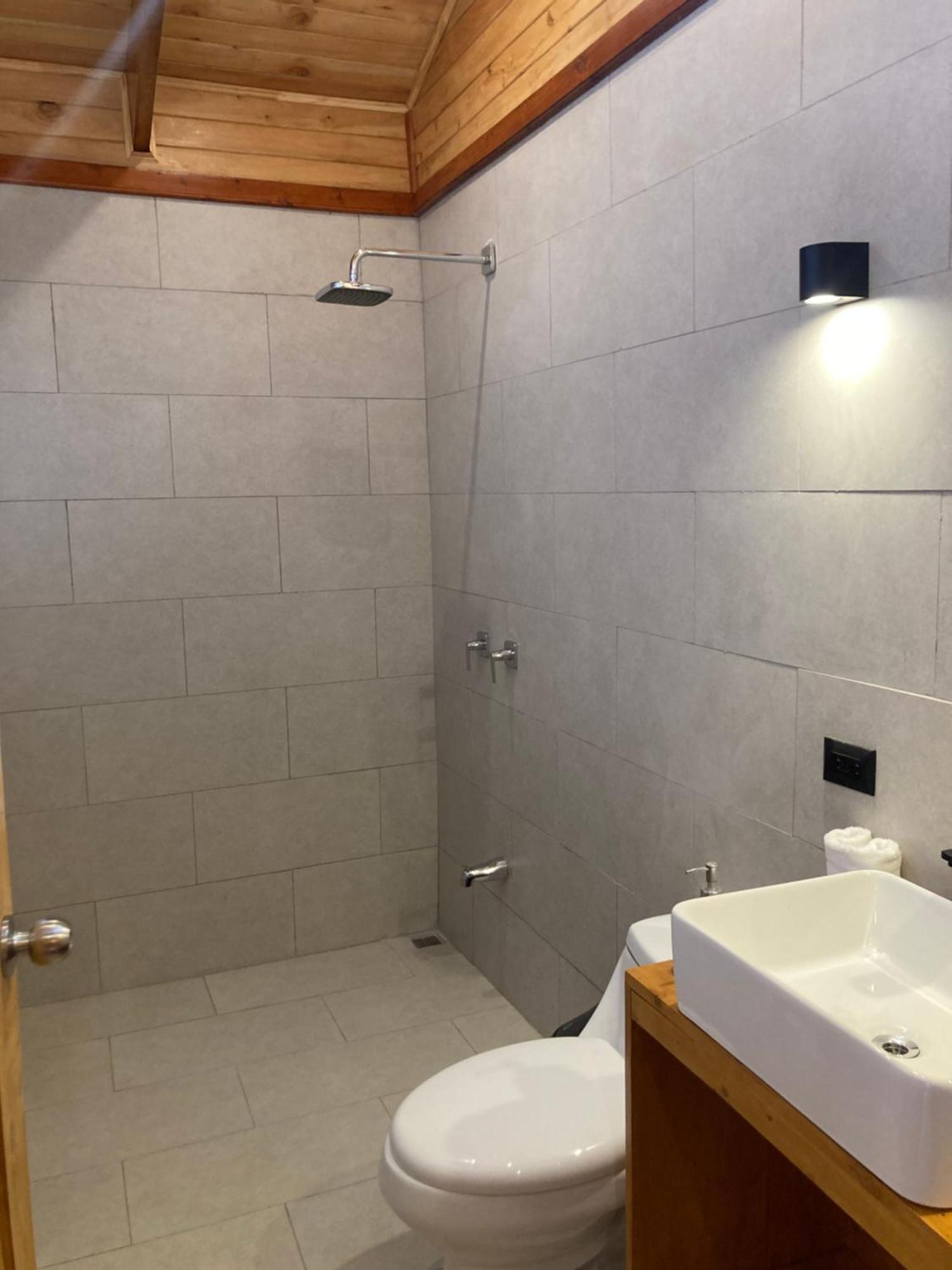 Los Lagos Lodge San Gerardo de Dota Exterior photo